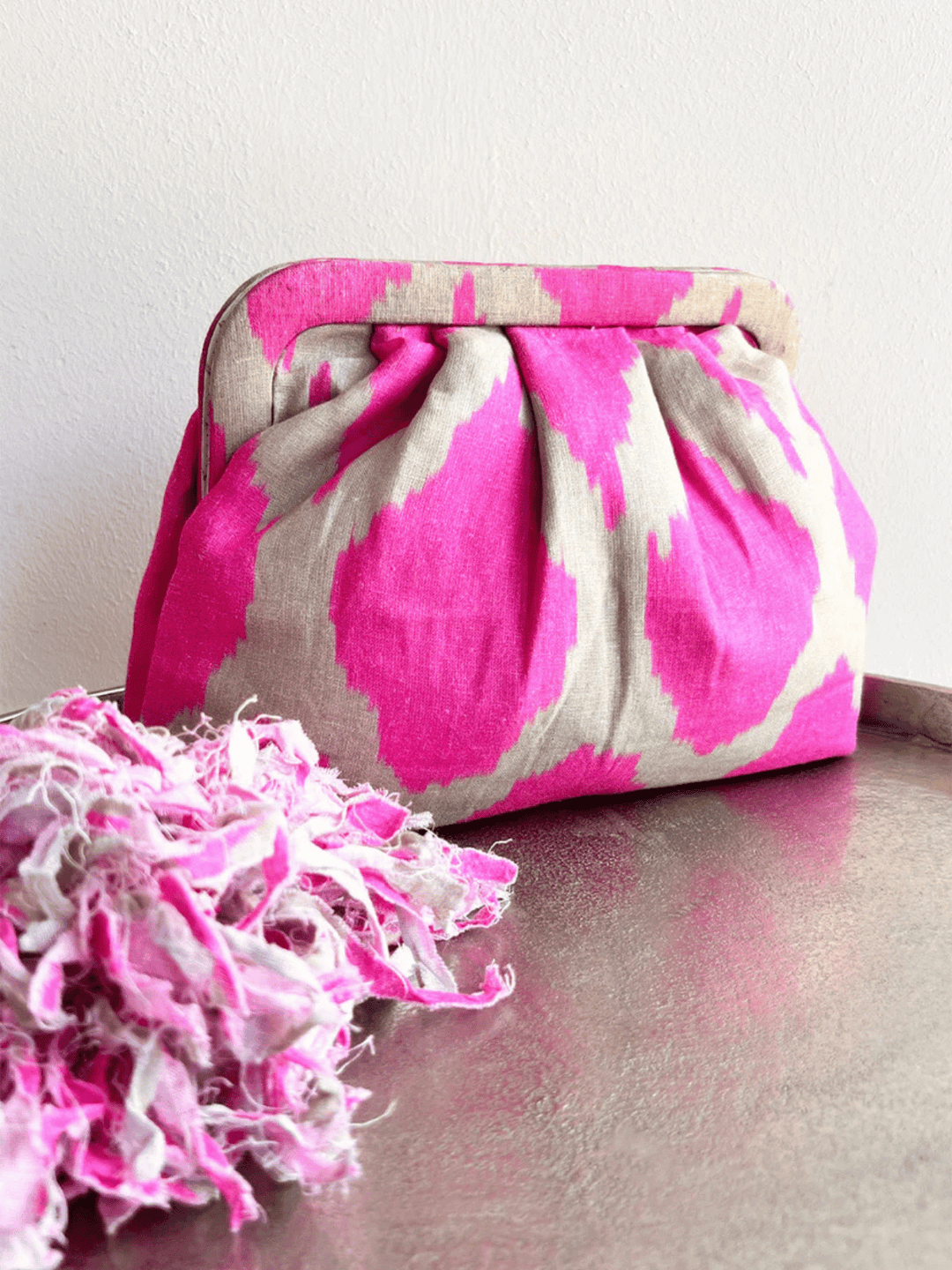 Clutch Ikat Pink