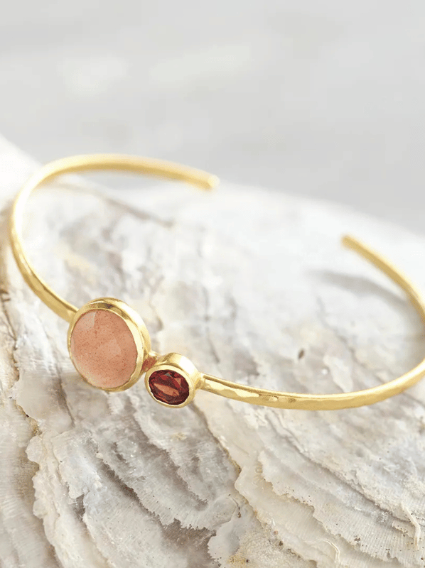 Memorable Peach Moonstone Garnet Bracelet